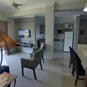 Centro, 02 Dorm, ótima Localização Bombinhas
